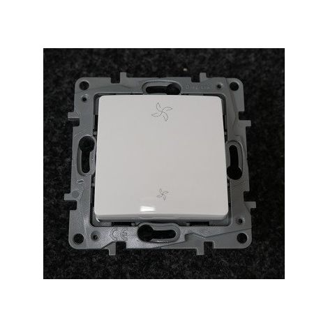 Legrand – Poussoir de VMC 2 positions 6A encastré blanc – Compatible avec plaques de finition série NILOE – Pour installations ventilation
