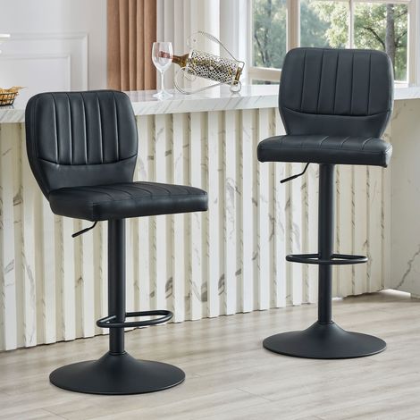 Tabouret de bar réglable en hauteur 62-83cm, chaise de bar pivotante à 360° avec dossier et repose-pieds, tabouret de cuisine ergonomique en similicuir, charge jusqu’à 136kg, Noir (1/5)
