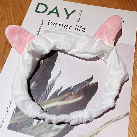 Bandeau de Soin Léger avec Oreilles de Chat - Doux et Élastique pour le Visage (1/5)