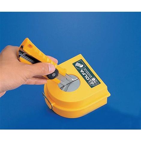 OLFA-DC-2-Deposito Para Cuchillas (1/3)