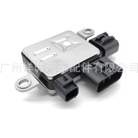 25385-4R500 is a fan control module for Hyundai automotive parts, specifically the 253854R500 model. (1/4)
