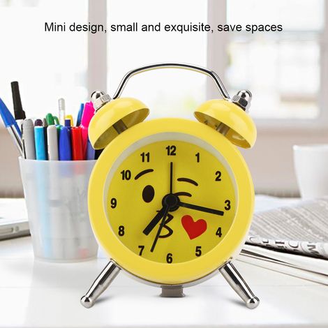Mini réveil numérique portable en métal de 7,6 cm (3 pouces) avec piles, chiffres et émoticônes, idéal pour les étudiants. Bisous dans le vide. (1/5)