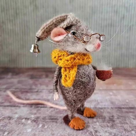 (Petite tasse à thé) Souris mignonne en feutrine aiguilletée, décorations d'hiver, de Noël et d'Halloween faites à la main. (1/2)