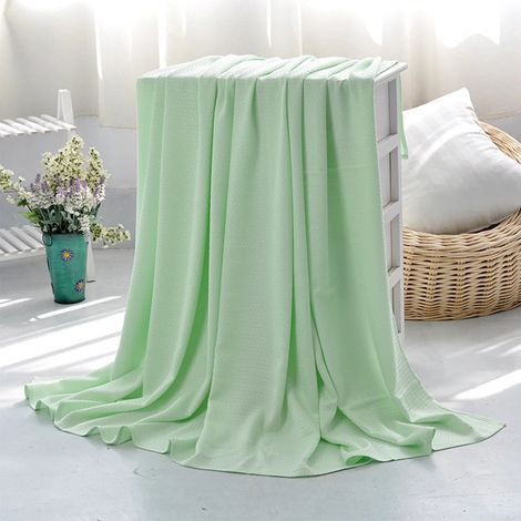 Couverture Rafraîchissante - Polyesther Respirant - 100 x 120 cm - Pour Dormeurs Chauds et Nuits Transpirantes - Usage Toutes Saisons - 1 Pièce (1/5)