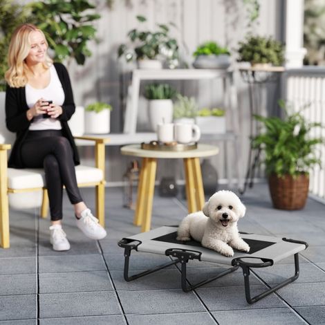 Lettino per cani rialzato pieghevole 75x51x18 cm OKMYHOME (1/3)