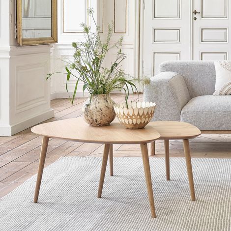 Lot de 2 tables basses triangles effet chêne naturel (1/5)