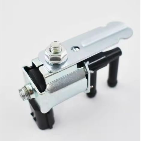 Les références K5T48279, Z50418741A et Z504-18-741A conviennent aux électrovannes de canister de carbone Mazda et sont actuellement en stock. (1/4)