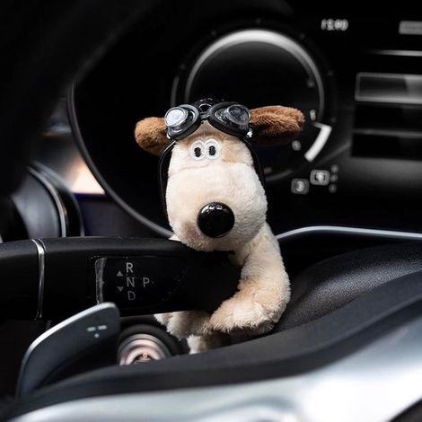 Decorazione per auto sofisticata Cane Carino Cruscotto Auto Bambola di Peluche Decorazioni Animale di Peluche Cane Bambola Giocattolo Imbottito Bambole Pilota Ornamenti Ornamento Creativo per Auto (1/5)