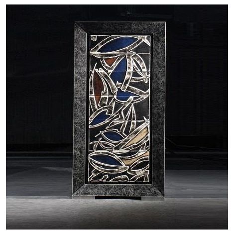 Cassettiera con sportelli in similpelle e struttura in legno 55x60x130,5h cm