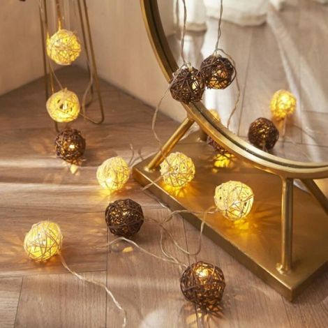 Guirlande lumineuse - LED - Rotin - 1,5 m - 10 ampoules - Télécommande - Intérieur (1/3)