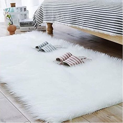 Faux Fur Rug, Faux Fur Carpet, Cozy Feeling Like Real Wool Faux Fur Rug, Artificial Luxury Wool Sofa Rug Cushion (White, 60x90cm Square) (1/5)
