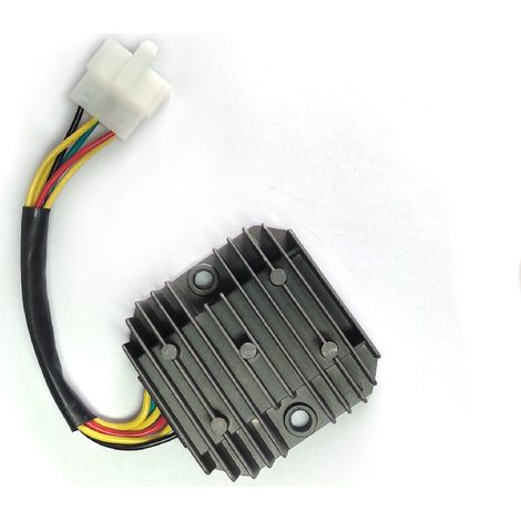 Motorcycle charger compatible with GOOFIT 6-pin 125cc, 150cc, 200cc and 250cc scooters. (1/4)