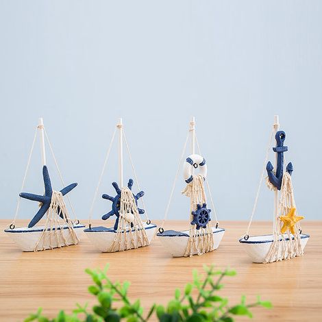 Mini-Segelboot-Modelldekoration - 4-teiliges Holzsegelboot