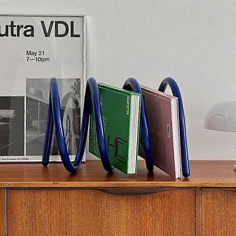 Porte-livres moderne ondulé étagère pivotante en fer forgé pour bureau rangement à domicile ou au bureau bleu (1/5)