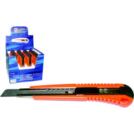 Cutter piccolo mm.9 con guida in metallo - 24 pz