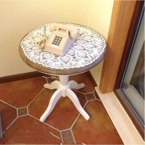Nappe ronde en dentelle crochetée faite à la main 60 cm (1/4)