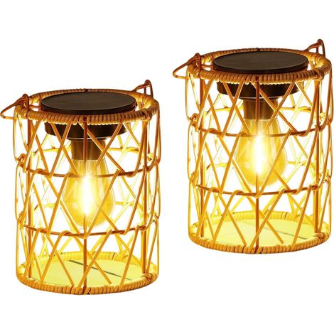 Lanterne Solaire - Lanterne Suspendue Extérieure en Rotin Tressé Main - Éclairage LED Chaud - Étanche IP65 - Pour Balcon Jardin Terrasse Décoration Festive - 2 Pièces (1/5)