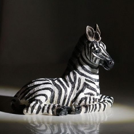 Sculpture de Table zébré en résine - Noir et Blanc - Zèbre Africain Safari à Collectionner pour Chambre à Coucher, Salon, Bureau, bibliothèque, cheminée, entrée, Foyer, crèche (1/5)