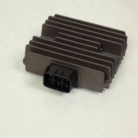 Régulateur redresseur de tension P2R pour Scooter Yamaha 300 (1/3)