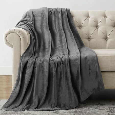 Couverture en flanelle, grise, luxueuse, antistatique, douce et moelleuse, en microfibre, idéale pour les canapés et les lits (120 x 200 cm)