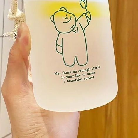 Koreanische Plastik-Trinkflasche für Schulkinder: originelles Design, bruchfest, tragbar, leicht zu transportieren und zu halten. (Green Bear for you) (1/5)