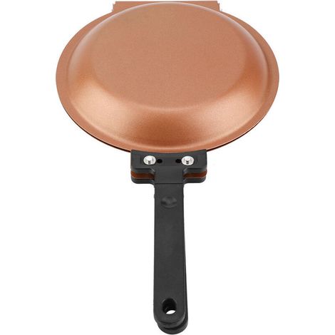 Small, double-sided, non-stick omelet pan for cooking, suitable for all types of hobs including induction. (1/5)