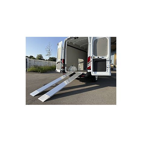 Guía de carga de aluminio  superficie de rodadura perforada 