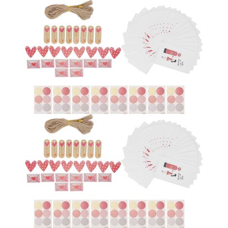 Dicke und stabile Weihnachtsgeschenktüten, kleine festliche Umschläge mit Anhängern zum Verpacken von Weihnachtsgeschenken (1/5)