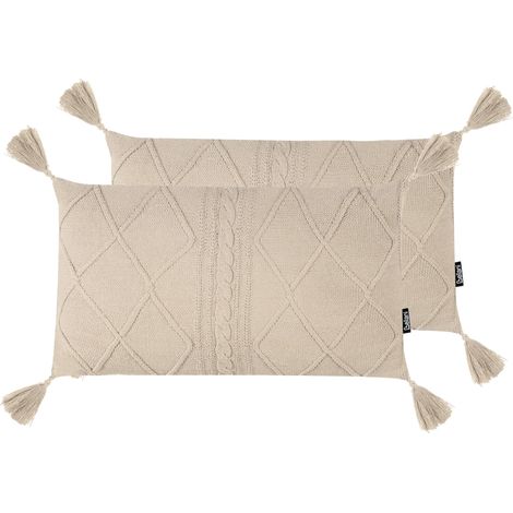 Dekokissen 2er Set Hellbeige aus Baumwolle 30 x 50 cm Rechteckig mit Flechtmuster Quasten Modern Deko Sofa Sessel Bett Wohnzimmer Schlafzimmer