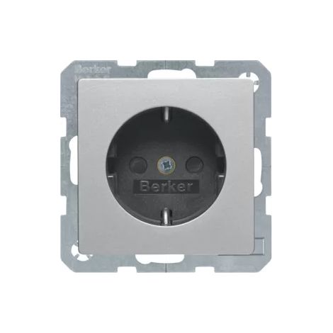 BERKER SCHUKO-STECKDOSE ALU/LACK 47236084 MIT ERHÖHTEM BS Q.1,Q.3 STECKDOSE 4011334443421 (1/2)