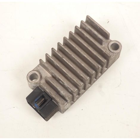 [PRODUIT D'OCCASION] Régulateur redresseur tension pour scooter Yamaha 125 Xc F Cygnus (1/2)