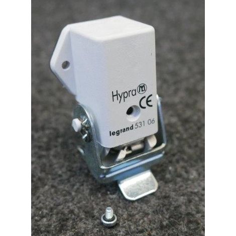 Connecteur multipôle 3P+T 250V 10A embase femelle sortie latérale encastrée avec verrouillage Hypra LEGRAND
