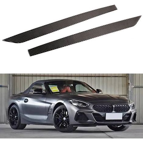 Zwei Zierleisten aus echtem Carbon mit Soft-Touch-Oberfläche für die Mittelkonsole, den Schalthebel und die Seitenverkleidung der BMW Z4 Modelle von 2017-2020. (1/4)