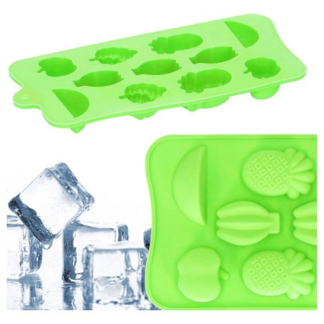Foremka per ghiaccio in silicone flessibile, con 11 cubetti di ghiaccio a forma di frutta, di colore verde.