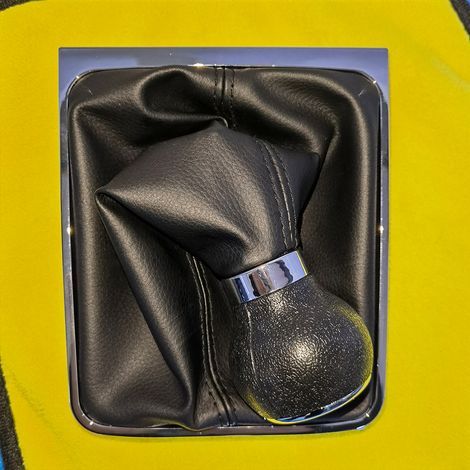 Gear shift knob compatible with Volkswagen Passat B6 05-11 set of 6 speeds with narrow plastic cover (one piece). (1/4)