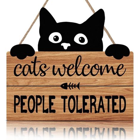 Panneau décoratif en bois « Chat noir bienvenu » avec citation humoristique : « Chats bienvenus, humains tolérés ». (1/5)