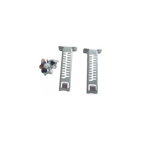 Kit de fixation de plinthe (00612653) Lave-vaisselle BOSCH, NEFF, GAGGENAU, BALAY, SIEMENS (1/2)