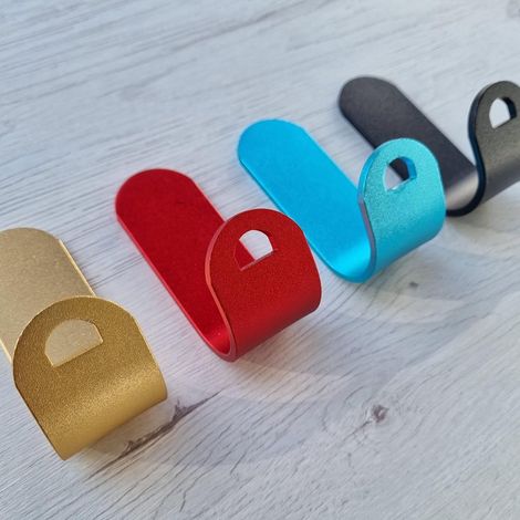 Set di 4 Robusti Ganci da Bagno Adesivi Multicolore (1/5)