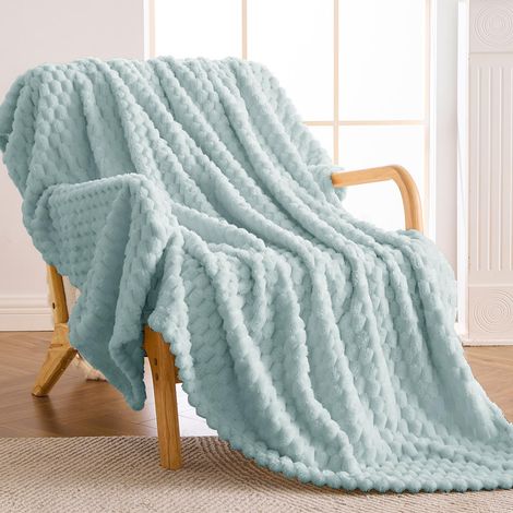 Couverture douillette 150 x 200 cm – Couverture polaire ultra douce pour canapé et couverture, chaude, douillette, légère, confortable, respirante et facile (1/5)