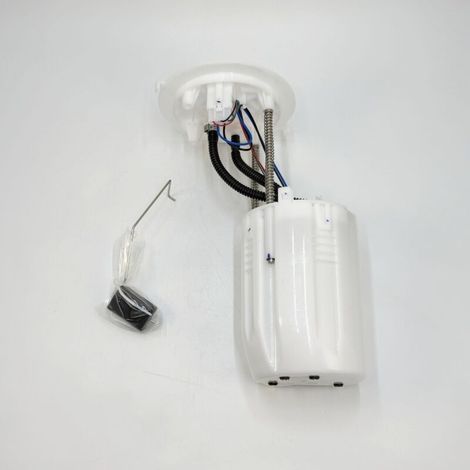 Kraftstoffpumpe kompatibel mit den neuen Toyota Hilux/Runner Modellen 77020-0K390 und 770200K390 (1/3)