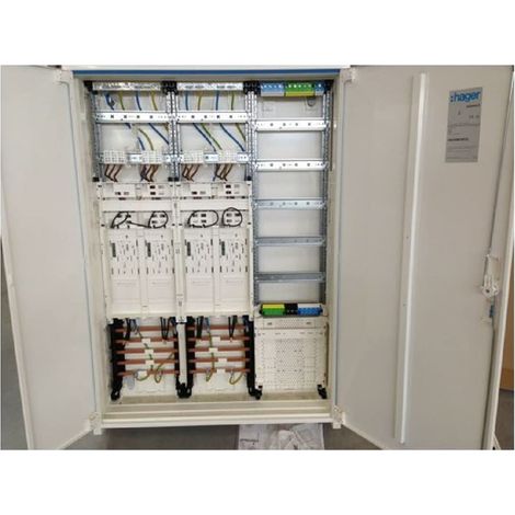 HAGER ZB33S ARMOIRE DE COMPTEUR 4 X EHZ AVEC INTERFACES DE DONNÉES + 1 X PANNEAU DE DISTRIBUTION AVEC APZ BRN6513019011
