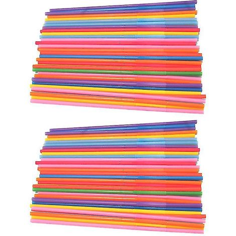 450 pailles en plastique