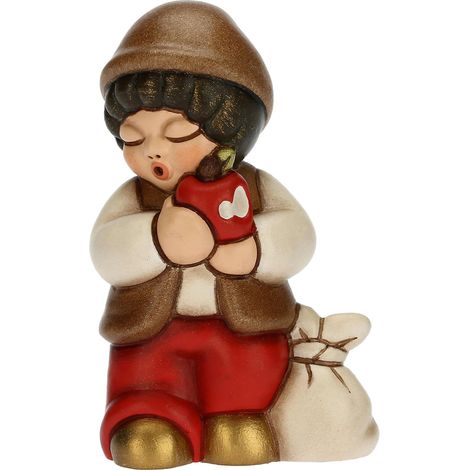 THUN - Presepe 2022 - Statuina Presepe Bimbo con Mela in Ceramica Decorata a Mano, Versione Vestito Rosso - Linea Presepe Classico - 4,3x3x6,5 cm h (1/4)