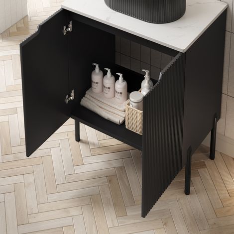 Encimera independiente de 76 cm de Carrara blanco sinterizado y armario de contrachapado negro con dos puertas. Sin lavabo, sin grifo y sin tapa de fregadero (1/4)