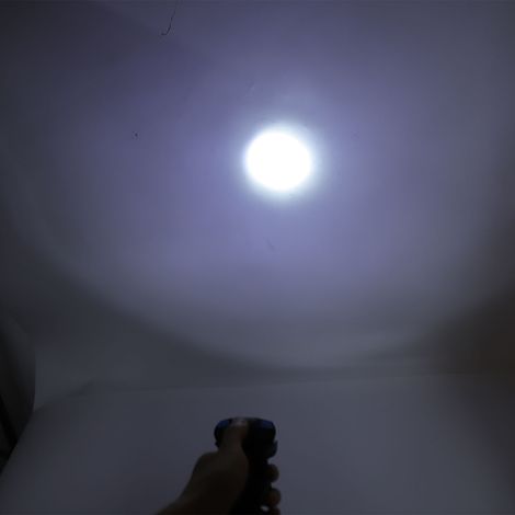 Wiederaufladbare LED-Stirnlampe mit hoher Lichtstärke und Sensor, Laufstirnlampe, wiederaufladbare LED-Stirnlampe mit Sensor, Angellampe. (1/5)