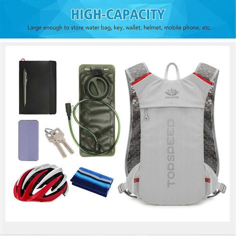 Leichter Trinkrucksack mit großem Fassungsvermögen, wasserdicht und atmungsaktiv, ideal für Outdoor-Aktivitäten.