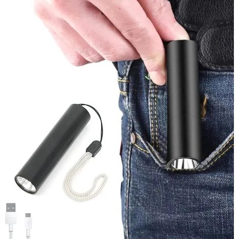 Mini linterna LED de bolsillo, llavero de aluminio, pequeña y práctica, táctica. (1/5)