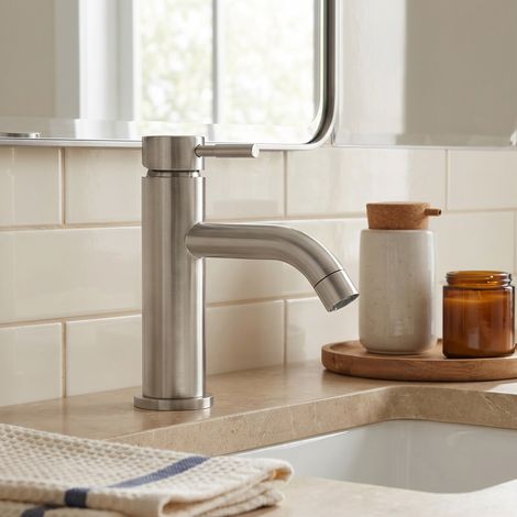 Mitigeur de lavabo monocommande, mitigeur eau chaude et froide, cartouche céramique, économie d'eau, métal chromé, style moderne, argent (1/5)