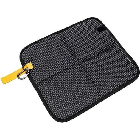 Coussin de siège pliable Outdoor World, résistant à l'eau et à l'humidité, en mousse légère et pliable, idéal pour la randonnée, les festivals et les pique-niques, noir. (1/5)