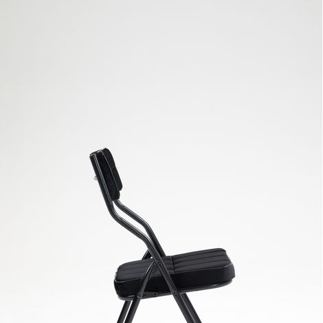 Set de 2 sillas plegables tapizadas en terciopelo con estructura de acero negras MODENUIT (1/5)